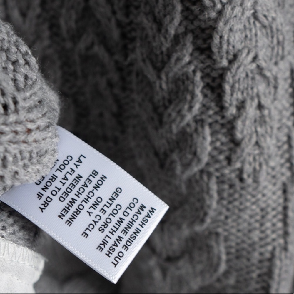 ELLE Layered Cable Knit Gray Sweater - Picture 5 of 6